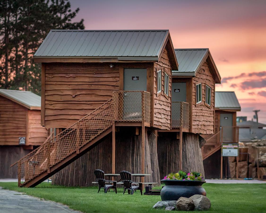 Natura Treescape Resort 위스콘신 델즈 외부 사진