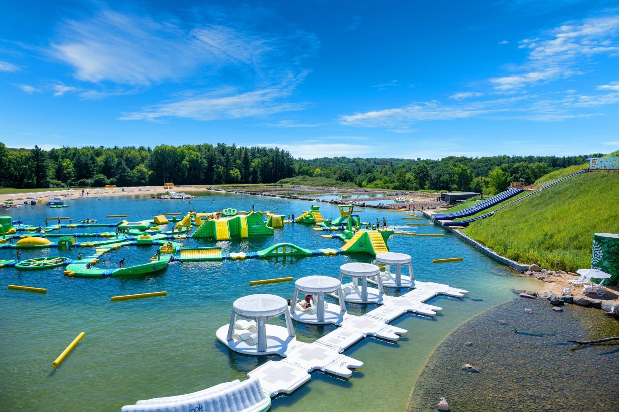 Natura Treescape Resort 위스콘신 델즈 외부 사진