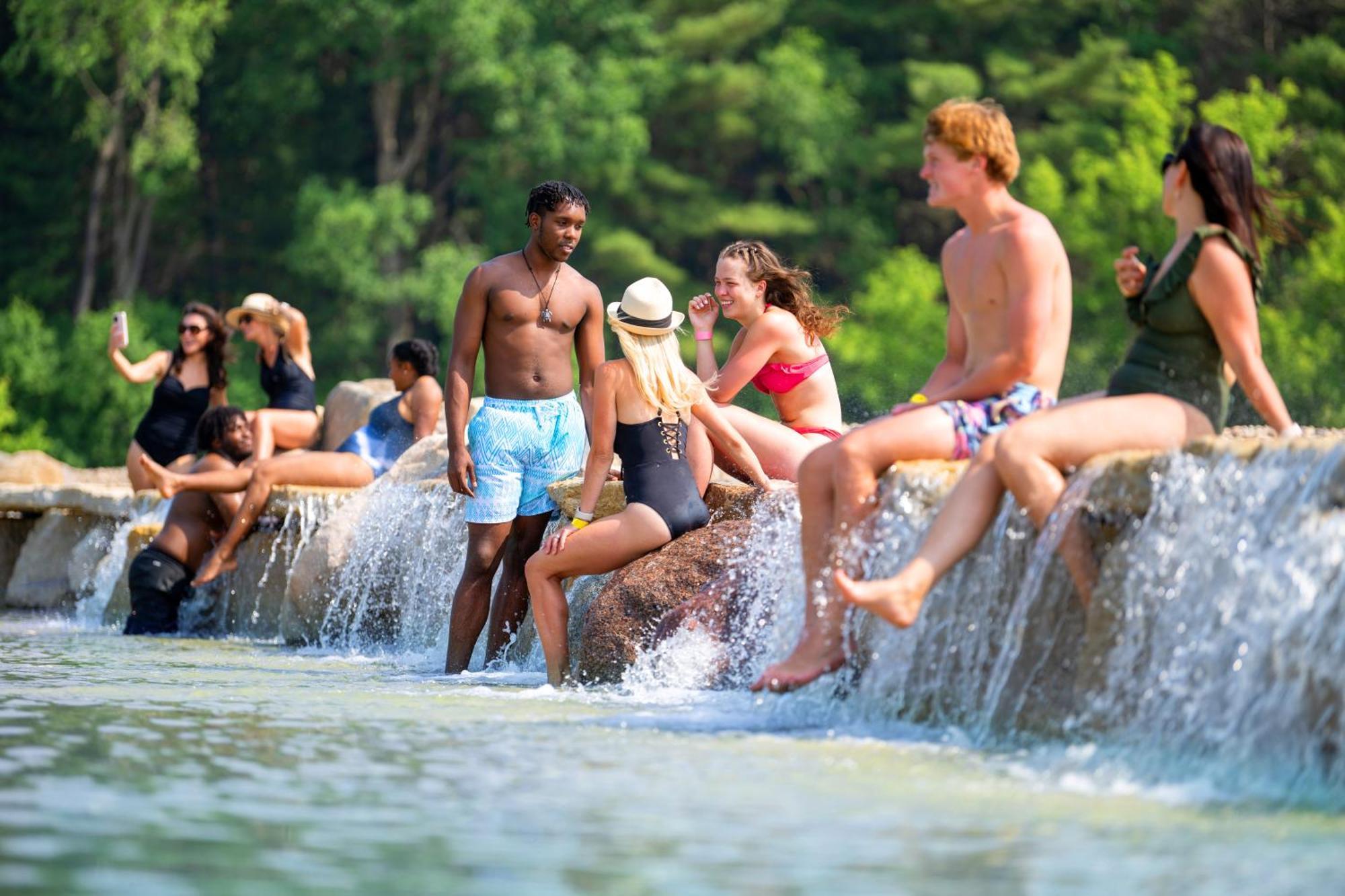 Natura Treescape Resort 위스콘신 델즈 외부 사진