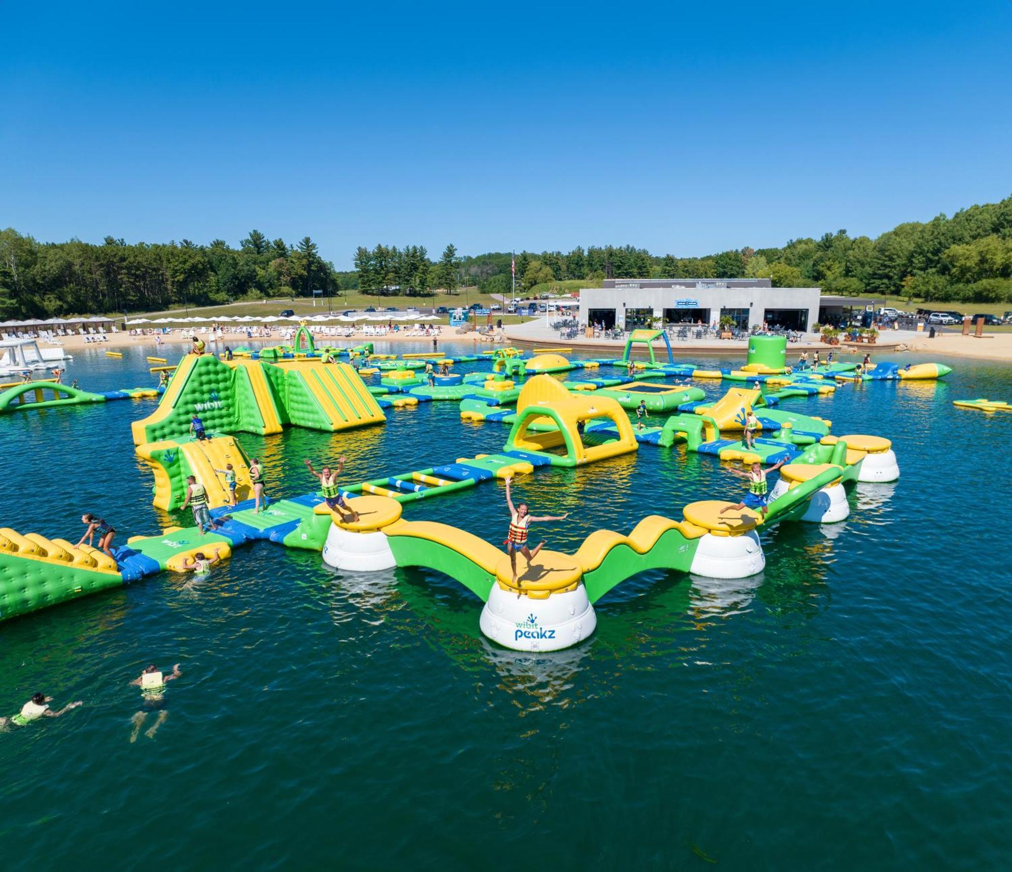 Natura Treescape Resort 위스콘신 델즈 외부 사진