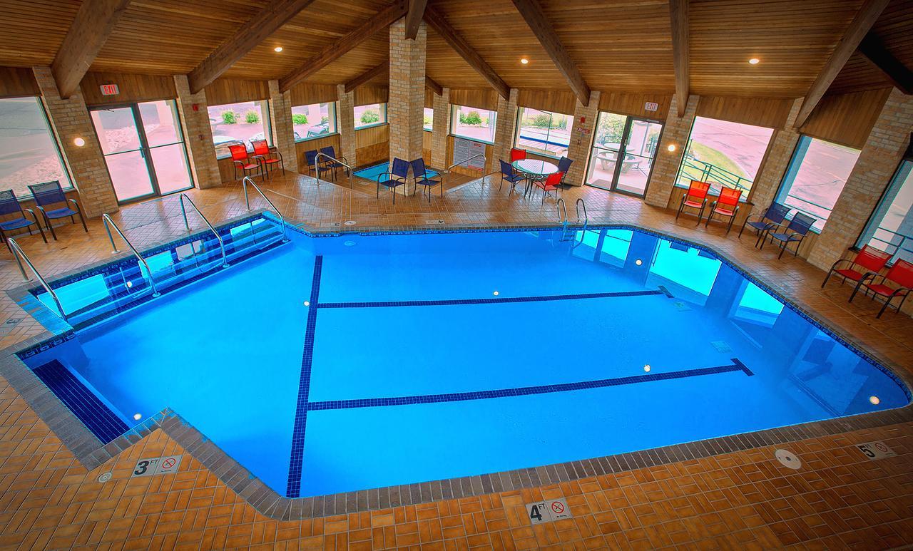 Natura Treescape Resort 위스콘신 델즈 외부 사진